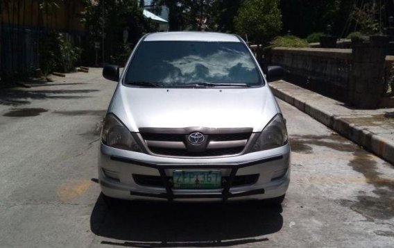 Selling Toyota Innova 2006 Manual Diesel in Pasig-1