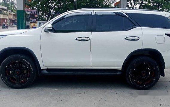 Sell White 2016 Toyota Fortuner Automatic Diesel at 39000 km in Meycauayan-6
