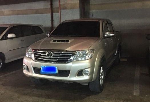 Selling Toyota Hilux 2013 Automatic Diesel in Davao City