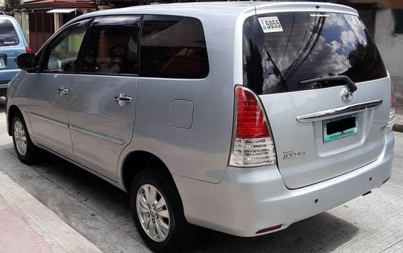 Selling Used Toyota Innova 2010 at 70000 km in Marikina-4