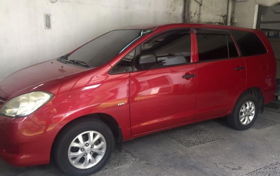 Selling Toyota Innova 2010 Manual Gasoline in Quezon City-2