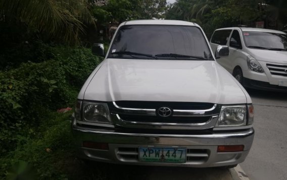 Toyota Hilux 2004 Manual Diesel for sale in Surigao City-5