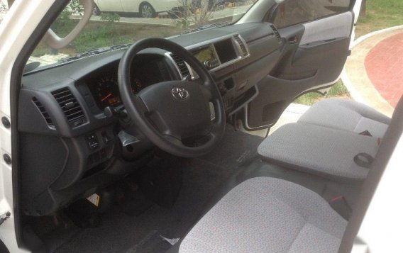 Sell 2nd Hand 2016 Toyota Grandia Automatic Diesel in Pasig-4