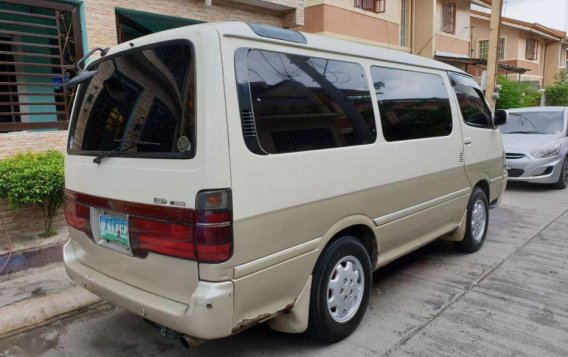 Toyota Hiace 2005 Van Automatic Diesel for sale in Cabuyao-2