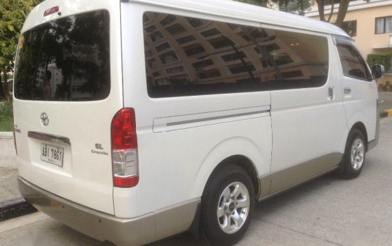 Sell 2nd Hand 2016 Toyota Grandia Automatic Diesel in Pasig-2