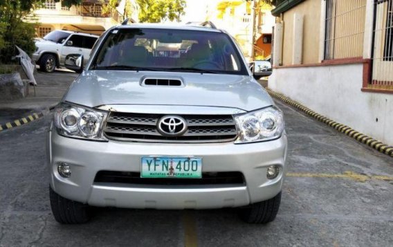 Used Toyota Fortuner 2009 at 70000 km for sale-7