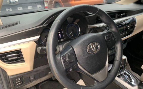 Selling 2nd Hand Toyota Altis 2016 in Mandaue-7