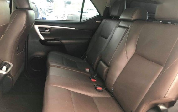 Sell 2nd Hand 2017 Toyota Fortuner in Makati-8