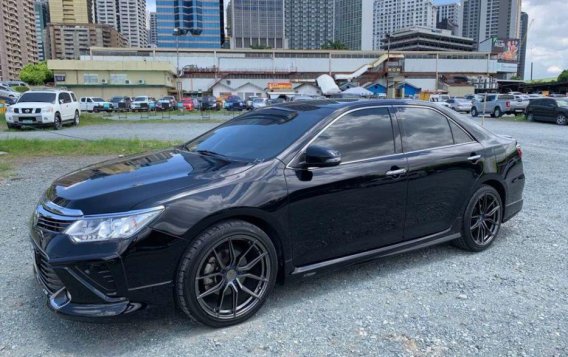 Sell 2nd Hand 2015 Toyota Camry Automatic Gasoline in Pasig-2