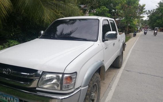 Toyota Hilux 2004 Manual Diesel for sale in Surigao City-3