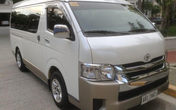 Sell 2nd Hand 2016 Toyota Grandia Automatic Diesel in Pasig-1