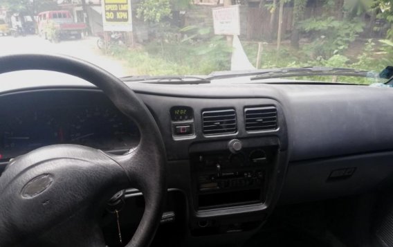 Toyota Hilux 2004 Manual Diesel for sale in Surigao City