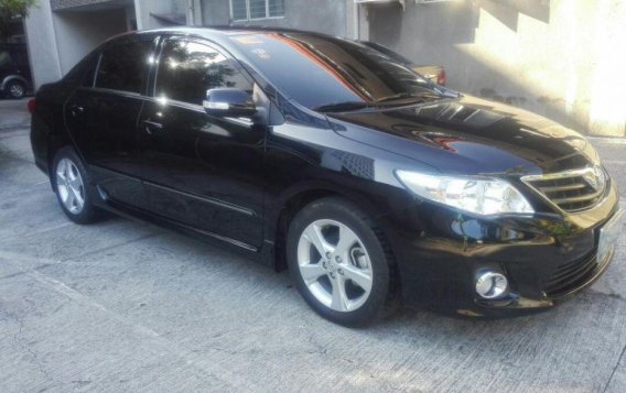 Selling Toyota Altis 2013 Manual Gasoline in Manila-7