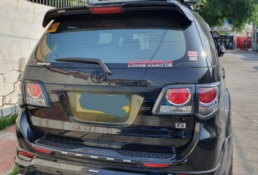 Selling Toyota Fortuner 2016 Manual Diesel in Quezon City-2