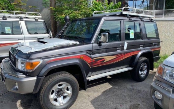 Toyota Land Cruiser Manual Diesel for sale in Quezon City