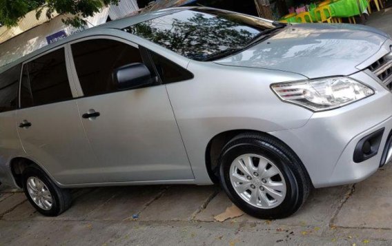 Sell 2nd Hand 2015 Toyota Innova Automatic Diesel in Rosales-5