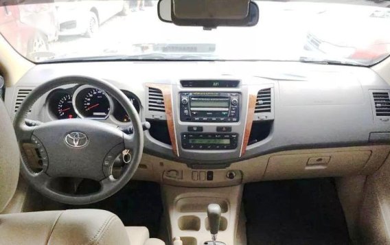 Toyota Fortuner 2006 Automatic Gasoline for sale in Bacoor-3