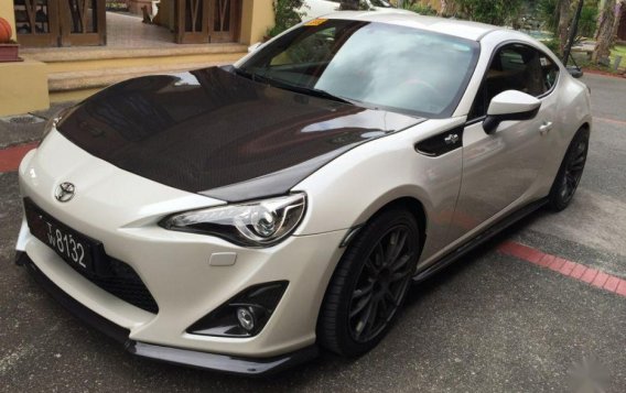 Selling Toyota 86 2013 Automatic Gasoline in Pasig