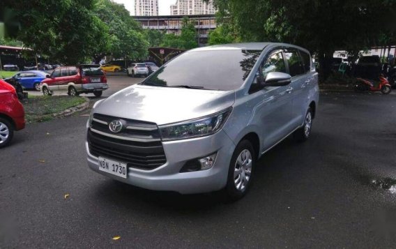 Sell 2nd Hand 2017 Toyota Innova Manual Diesel in Mandaluyong-3