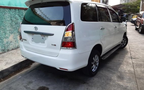 Selling 2nd Hand Toyota Innova 2015 in Pasay-4