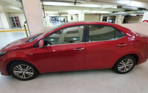 Sell 2nd Hand 2014 Toyota Corolla Altis in Quezon City-9