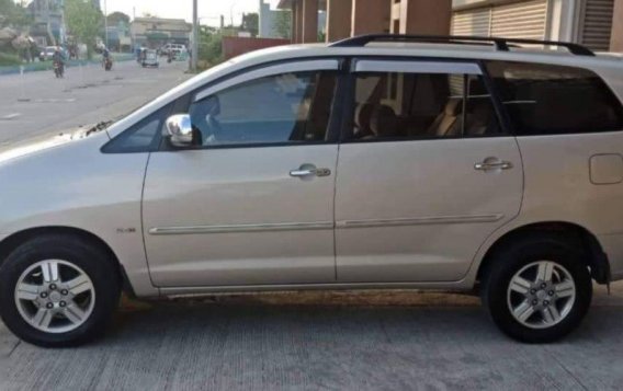 Sell 2nd Hand 2008 Toyota Innova in Valenzuela-2