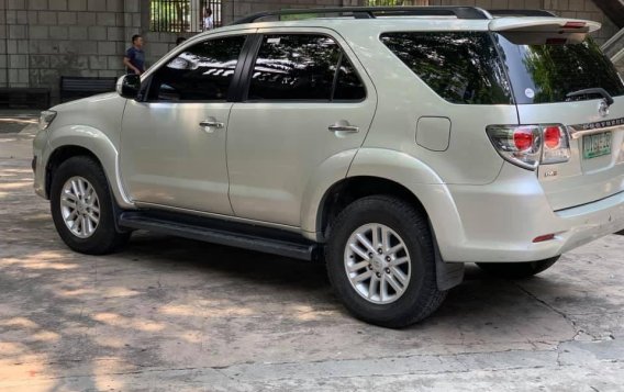 Sell Silver 2012 Toyota Fortuner at 35000 km in Manila-4