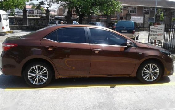 Sell 2nd Hand 2014 Toyota Altis in Makati