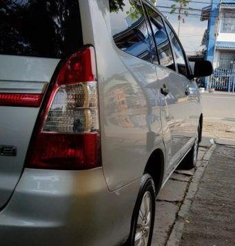 Sell 2nd Hand 2015 Toyota Innova Automatic Diesel in Rosales-1