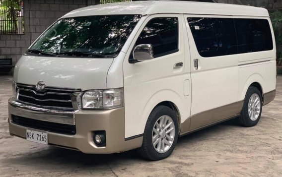 Sell White 2018 Toyota Hiace Van Automatic in Gasoline at 11000 km in Quezon City-7