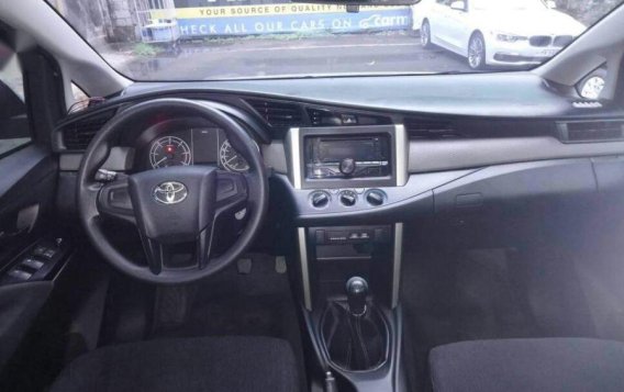 Sell 2nd Hand 2017 Toyota Innova Manual Diesel in Mandaluyong-6