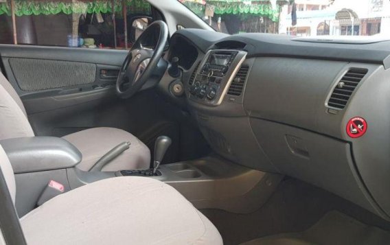 Sell 2nd Hand 2015 Toyota Innova Automatic Diesel in Rosales-10