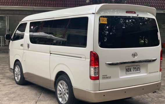 Sell White 2018 Toyota Hiace Van Automatic in Gasoline at 11000 km in Quezon City-5