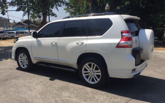 Selling Toyota Land Cruiser Prado 2016 Automatic Diesel in Quezon City-6
