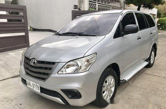 Silver Toyota Innova 2014 Manual Diesel for sale-1