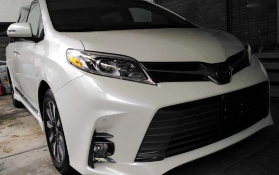 Brand New Toyota Sienna 2019 Automatic Gasoline for sale in Meycauayan-0