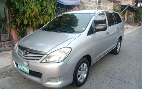 Selling Toyota Innova 2010 Manual Diesel in Taguig-1