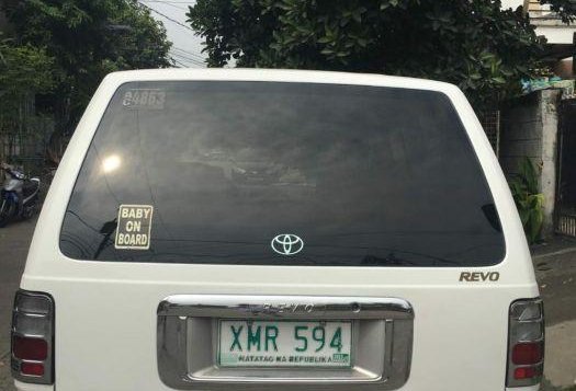 Selling 2nd Hand Toyota Revo 2004 in Quezon City-2