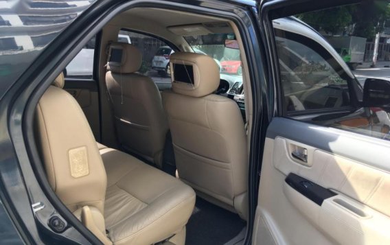 2012 Toyota Fortuner for sale in Quezon City-7