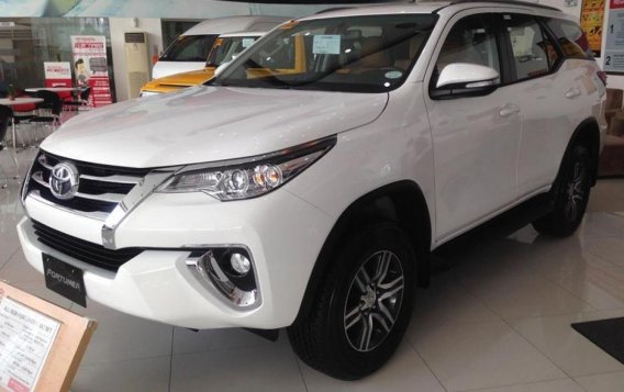 Selling Brand New Toyota Fortuner 2019 in Manila