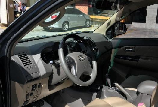 2012 Toyota Fortuner for sale in Quezon City-3