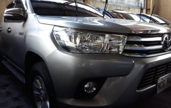 Selling Toyota Hilux 2017 Manual Diesel in Quezon City-1