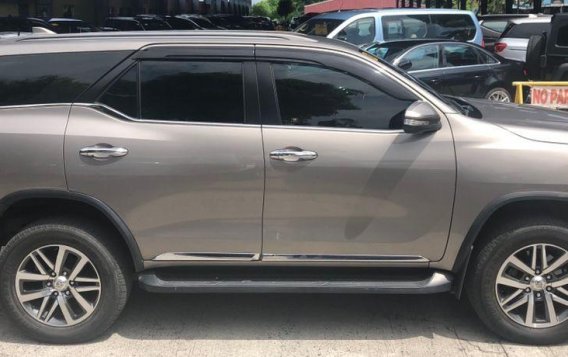 Selling Toyota Fortuner 2016 Automatic Diesel in Pasig-8