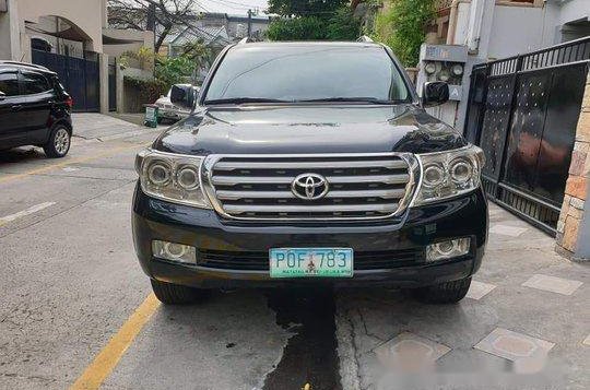 Black Toyota Land Cruiser 2011 at 100000 km for sale-1