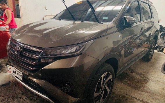 Selling Toyota Rush 2019 Automatic Gasoline in Quezon City-1