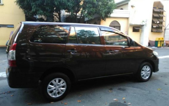 Selling 2nd Hand Toyota Innova 2013 Manual Diesel at 80000 km in Manila-5