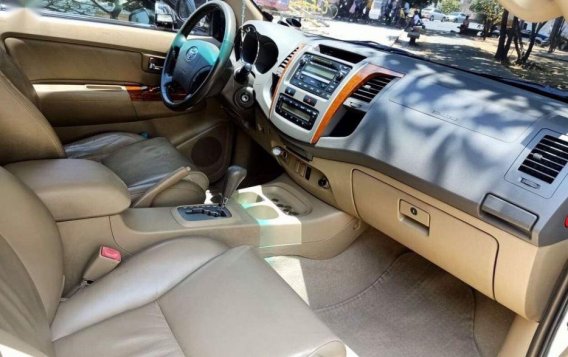 2nd Hand Toyota Fortuner 2009 for sale in Quezon City-3