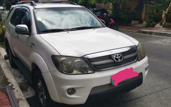 Toyota Fortuner 2006 Automatic Gasoline for sale in Quezon City