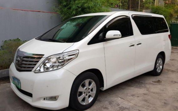 Selling 2nd Hand Toyota Alphard 2010 in Quezon City