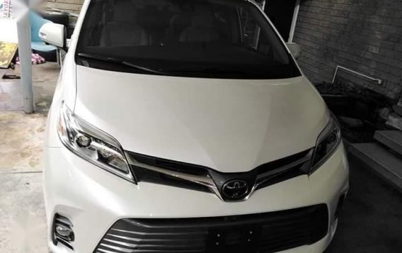 Toyota Sienna 2019 Automatic Gasoline for sale in Manila-1